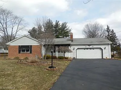 111 Hood Dr photo 1