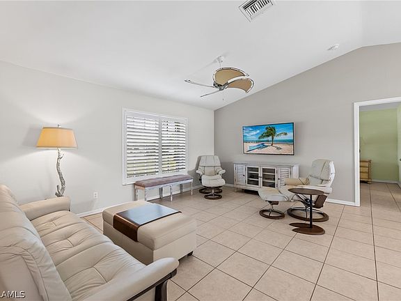 5th image of 4125 SW 7th Ave