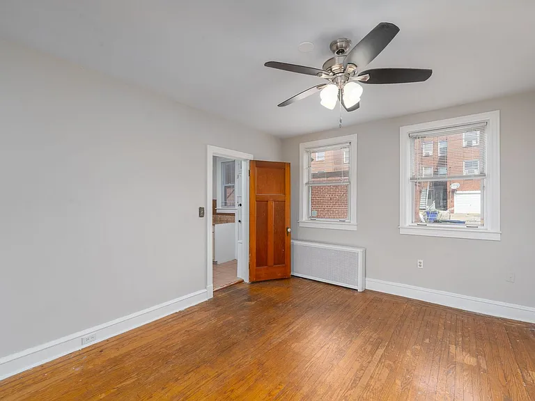 4244 Shamrock Ave — Photo 10