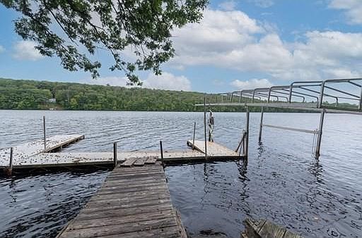 2nd image of 56 Lakeshore Dr