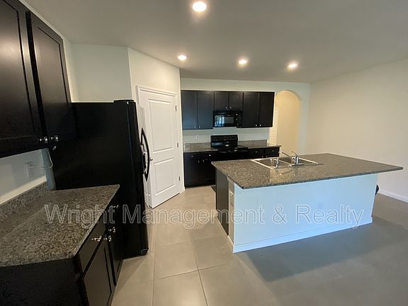 5th image of 2712 Storybrook Preserve Dr