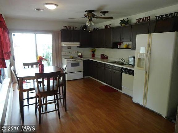 5th image of 6802 Woodcock Ln