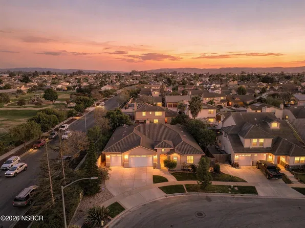 1402 Bunch Ct, Santa Maria, CA 93458