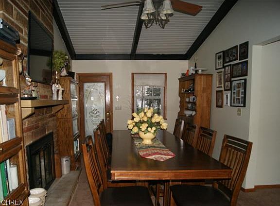 4th image of 145 Shrakes Hotel Dr