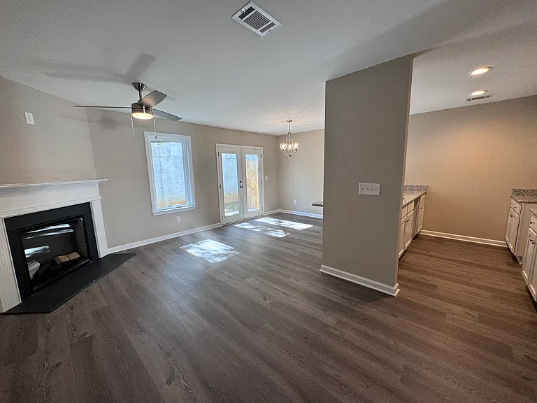 307 Legacy Ln #1 — Photo 3