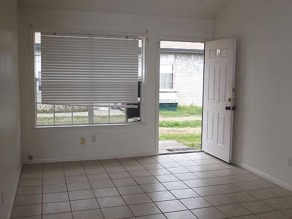 4th image of 511 Veterans Ave #A