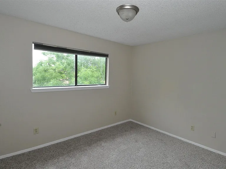 12304 Abney Dr #B — Photo 10