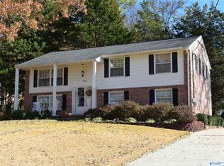 2602 Valley Brook Cir NE, Huntsville, AL 35811