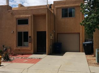 2825 Mirto St NE, Albuquerque, NM 87112