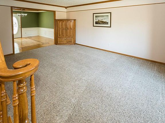 4th image of 10097 Jamestown Dr