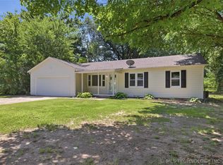 111 Irving St, Pryor, OK 74361