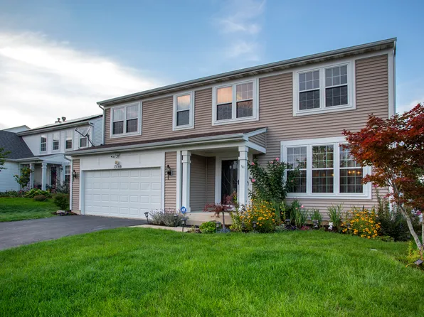 13166 W Yorkshire Ln, Beach Park, IL 60083