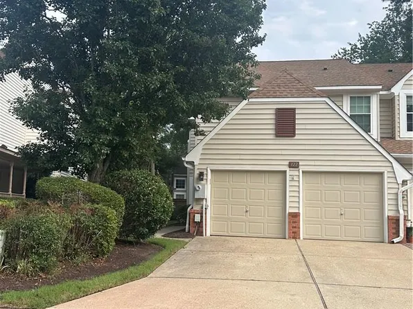 122 Brassie Dr, Yorktown, VA 23693