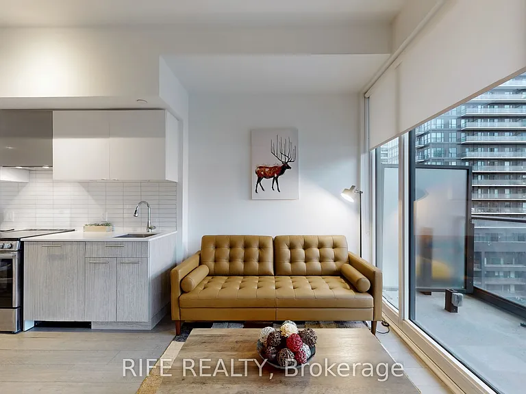 251 Jarvis St #830 — Photo 11
