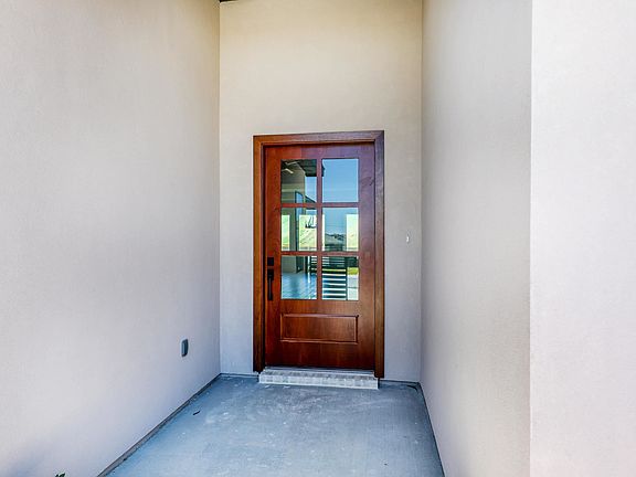 2nd image of 504 Placido Dr