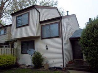 416 Spring Cir, Urbana, IL 61802