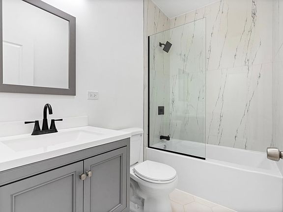 3rd image of 538 N Lawndale Ave