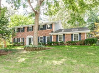 685 Hickory Ridge Rd, Lilburn, GA 30047