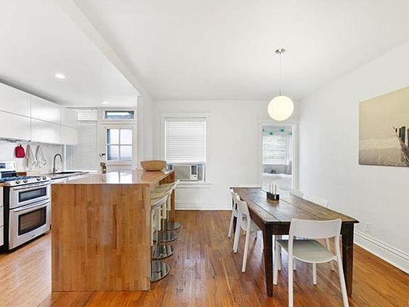 open kitchen/dining with an island