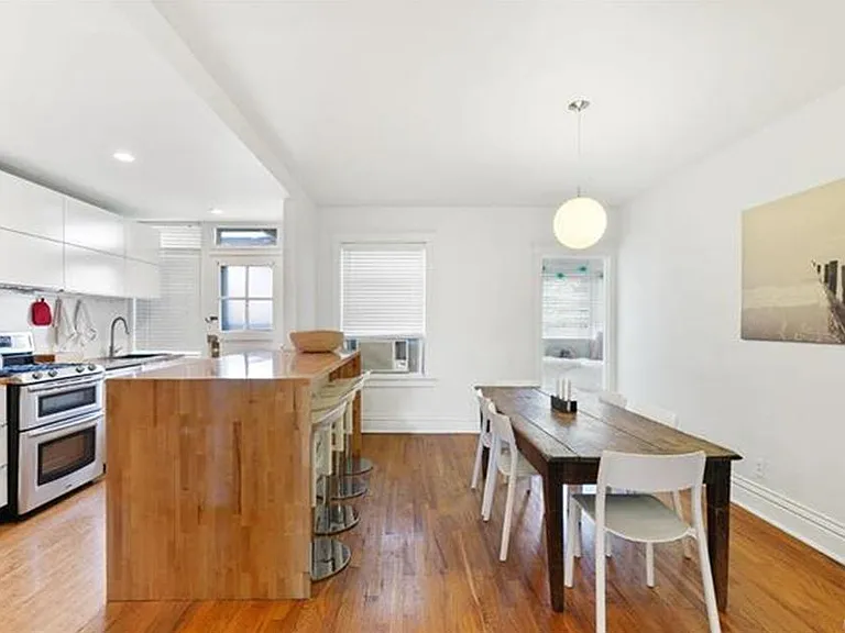 open kitchen/dining with an island