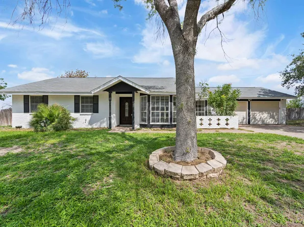 402 Canyon Creek Dr, Del Rio, TX 78840