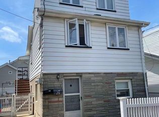 26 Seafoam St, Staten Island, NY 10306