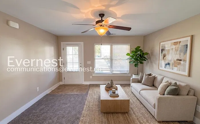 3 bed, 2.0 bath, 1022 sqft, $1,495 — Photo 2