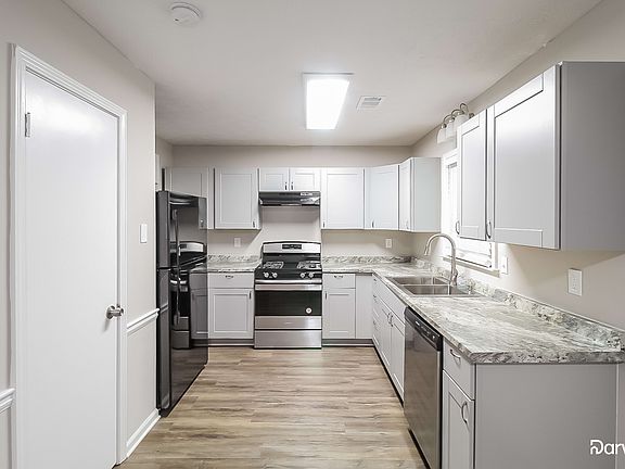 2nd image of 1502 Sugarplum Pl SW