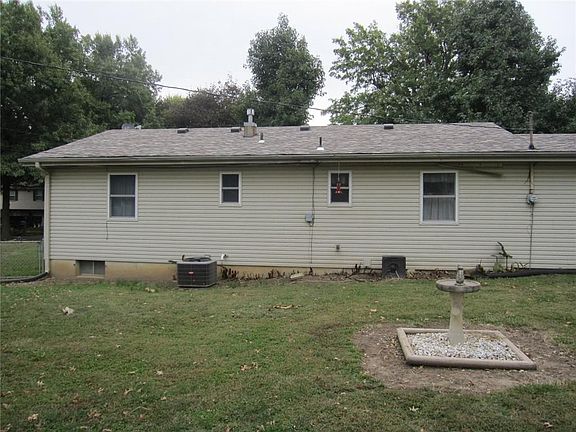 2nd image of 5904 Steven Dr