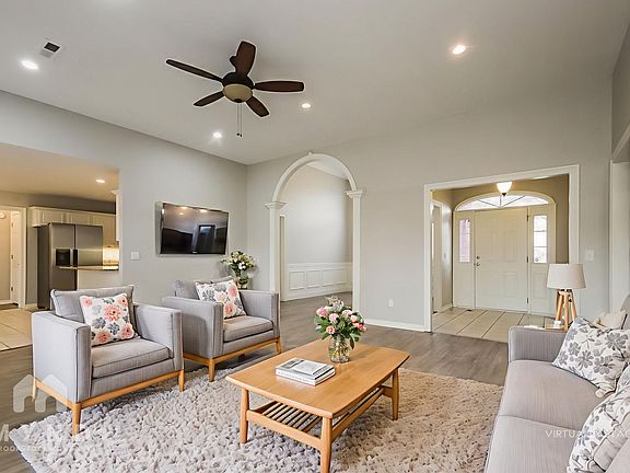 3rd image of 4349 W Bell Flower Dr