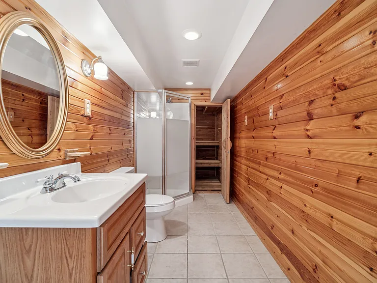 7489 Fitzroy Ct — Photo 42