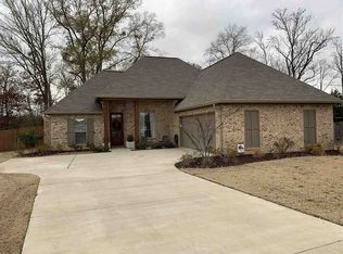 210 Falls Xing, Madison, MS 39110