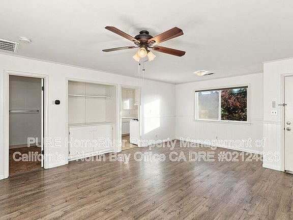 4th image of 83 Zinfandel Ln Unit B