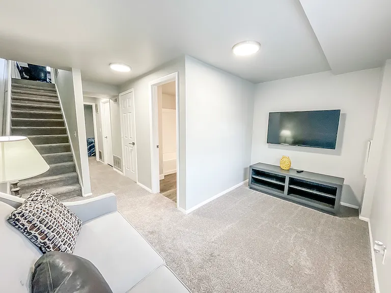 Aspen Cove Townhomes — Photo 22