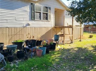 1216 Terminal Loop Rd, Mc Queeney, TX 78123