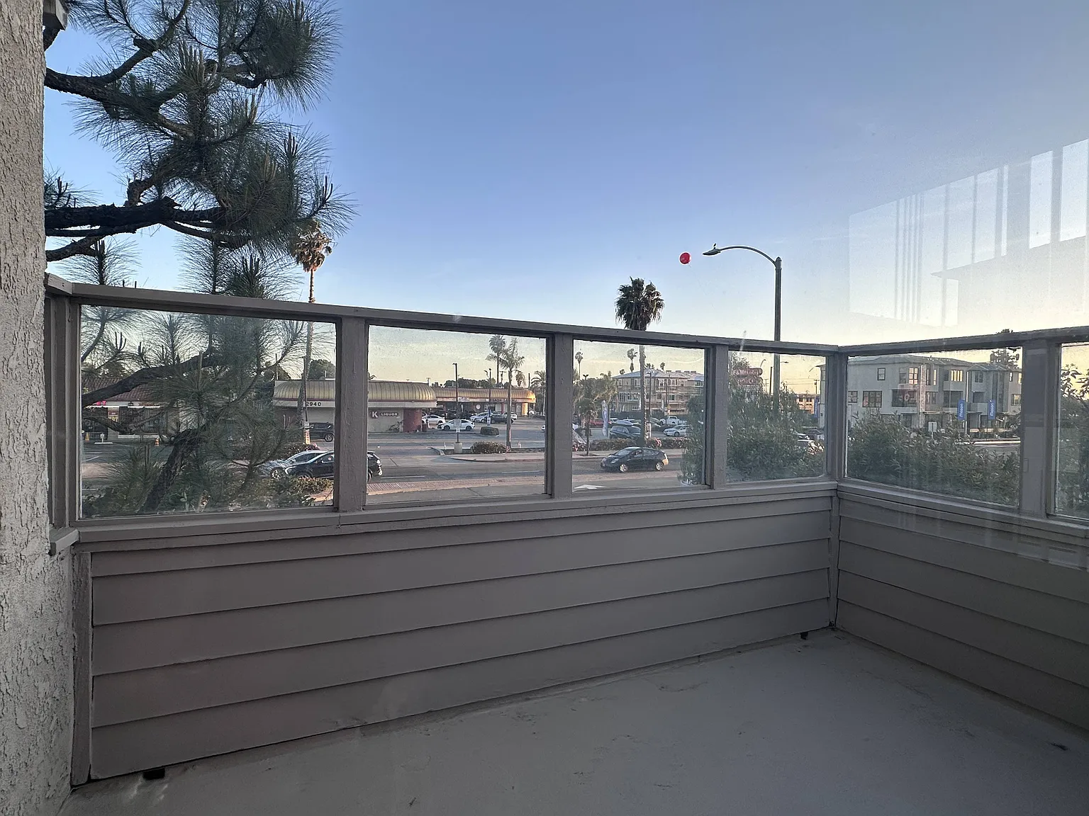 Lido Apartments - 101-197 N Ridgeway — Photo 4