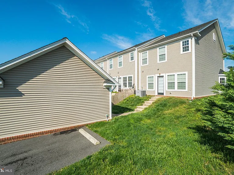 7150 Azalea Dr — Photo 6