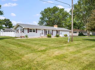 130 S Calkey St, Diamond, IL 60416