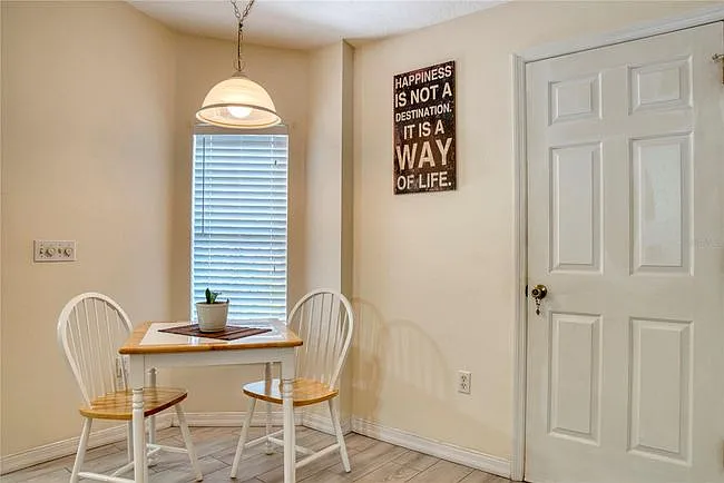 3455 Village Green Ct — Photo 3