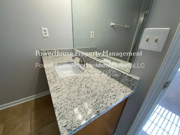 605 Suwanee Lakes Cir — Photo 22