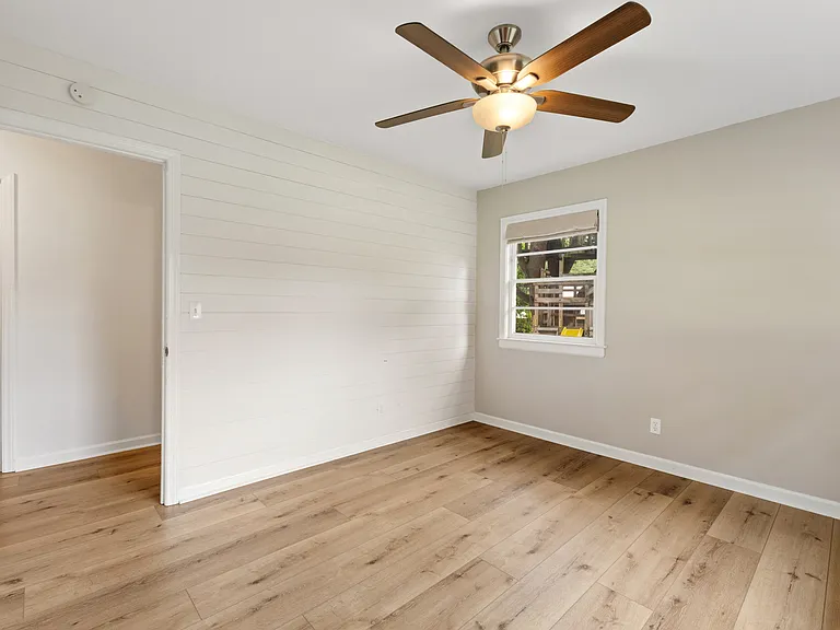 631 Spring Branch Rd — Photo 22