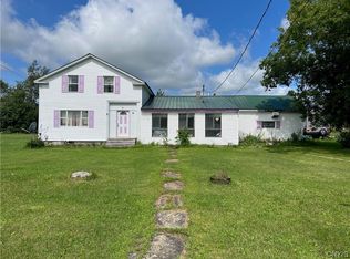 35101 Clayton Center Rd, Clayton, NY 13624