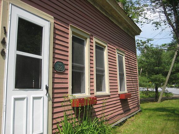 5th image of 146 Water St