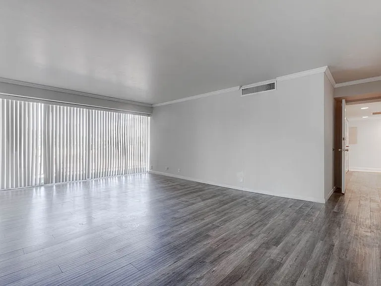 3111 Bel Air Dr #3A — Photo 17