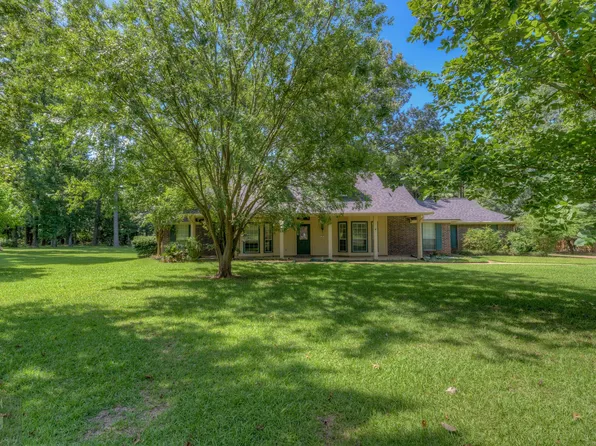 8 Sterling Ranch Rd N, Haughton, LA 71037
