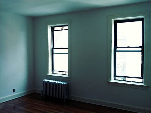 3rd image of 4108 Parsons Blvd APT 5R
