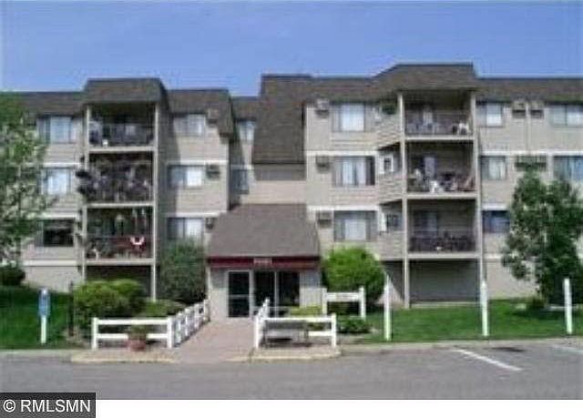 2nd image of 4001 Heritage Hills Drive
