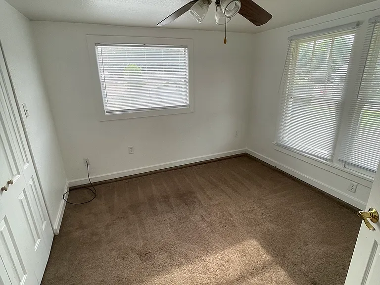 1107 Webster St #B — Photo 9