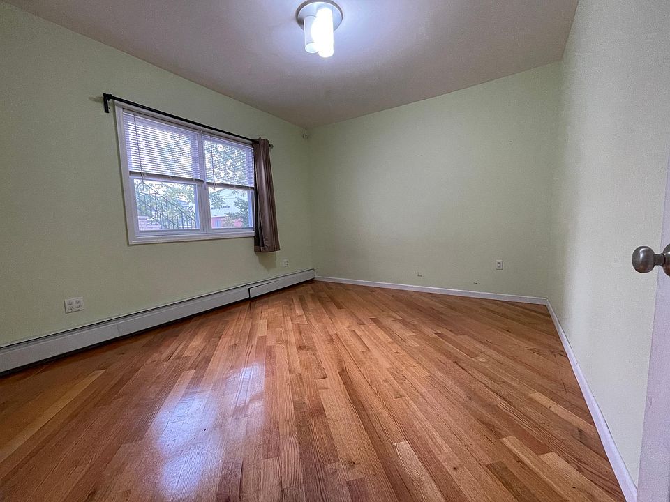 2nd image of 1137 Olympia Blvd Floor 1