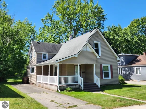 311 W End St, Alma, MI 48801